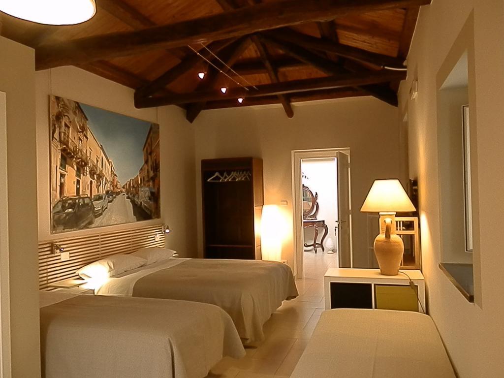 B&B Re Umberto Milazzo Bagian luar foto