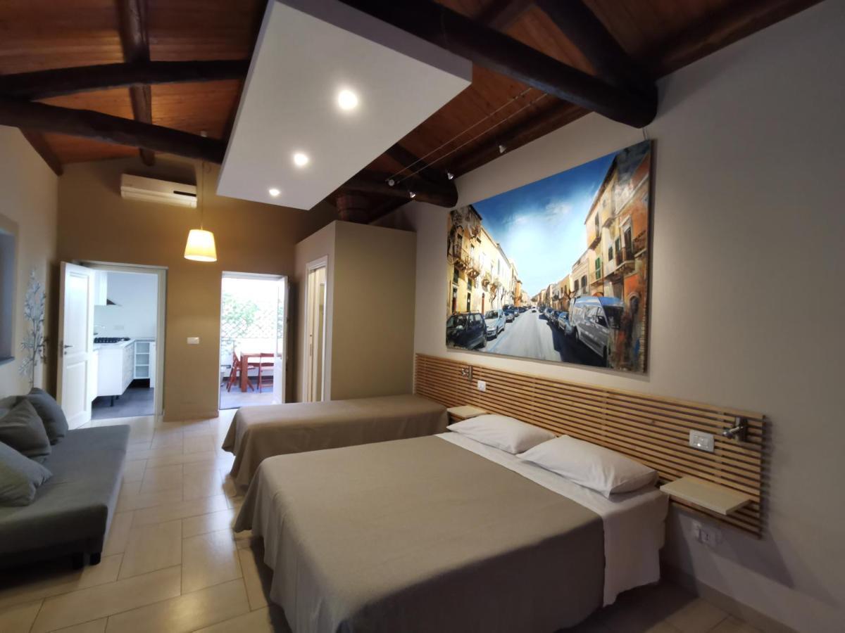 B&B Re Umberto Milazzo Bagian luar foto