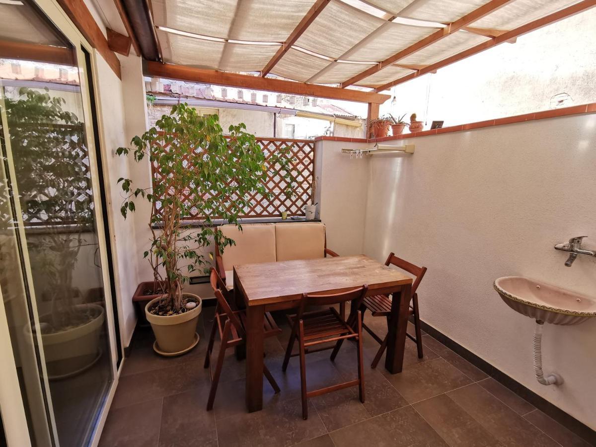 B&B Re Umberto Milazzo Bagian luar foto